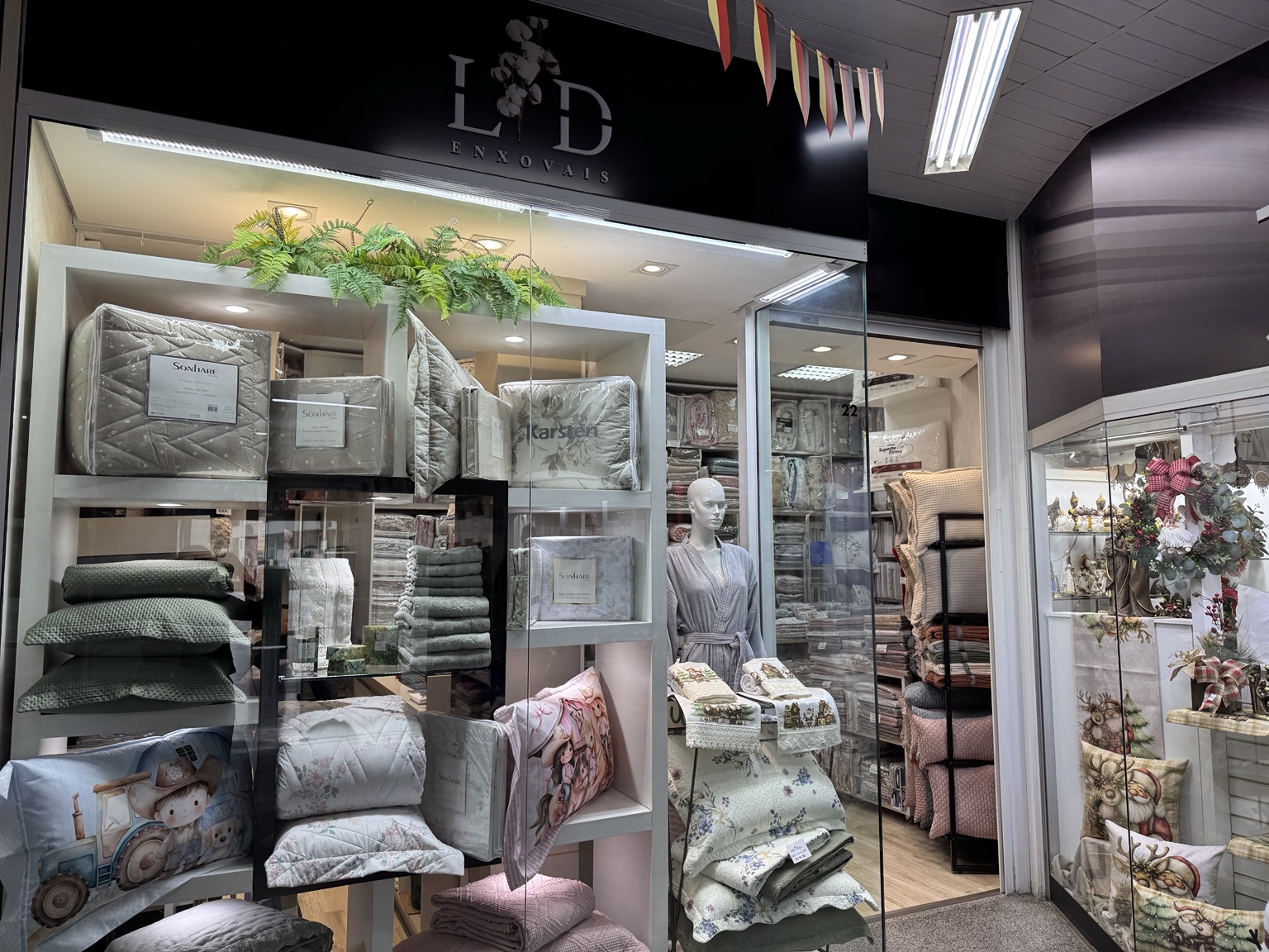 Fachada da loja LD Enxovais no CIC Blumenau